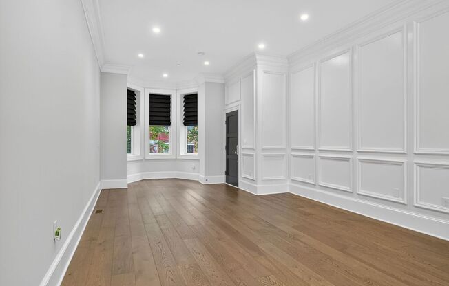 Available Now! 2 Bed // 2.5 Bath Between U St and Logan Circle!