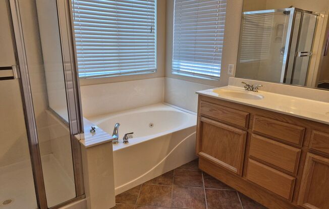 4 beds, 3 baths, $2,795