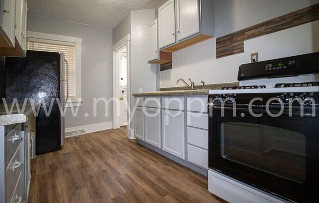 4 beds, 1 bath, 1,600 sqft, $1,300, Unit 2821/01