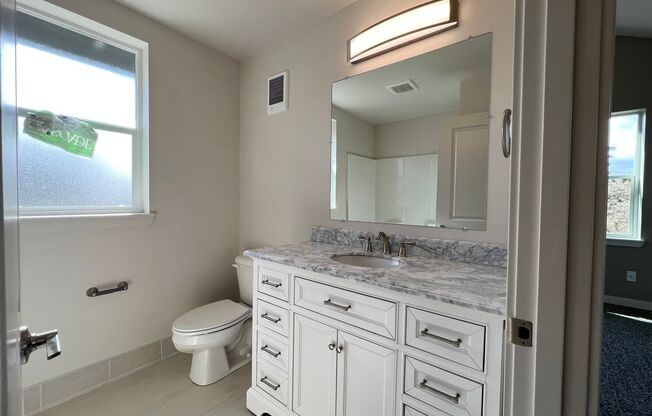 2 beds, 1.5 baths, $1,995, Unit ADU #B