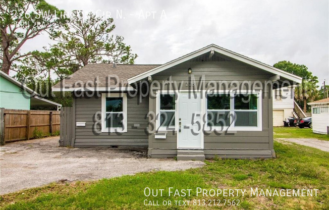 226 SW LINCON CIR N