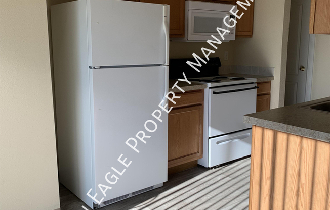 6054 W PRT PL