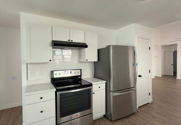 6406 GRAY RDG