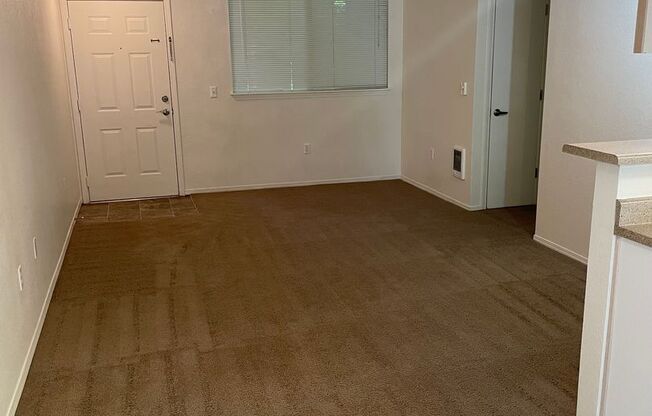 2 beds, 1 bath, 850 sqft, $1,550, Unit 302