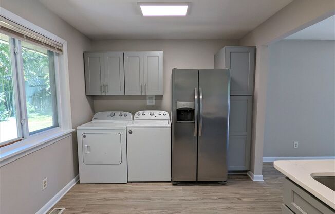 3906 Lexington