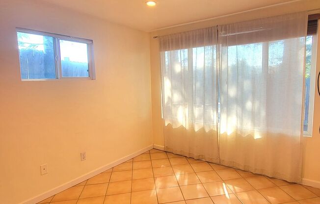 Studio, 1 bath, $2,050