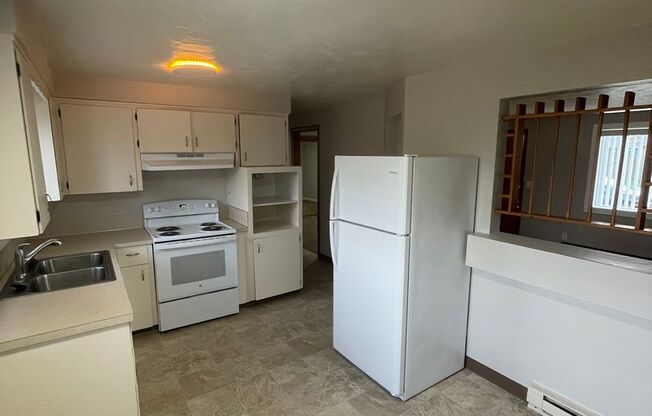 2 beds, 1 bath, $1,450, Unit 285