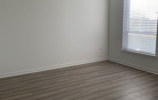 2 beds, 2 baths, 1,184 sqft, $3,155, Unit 423