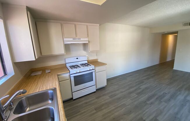 2 beds, 2 baths, $2,850