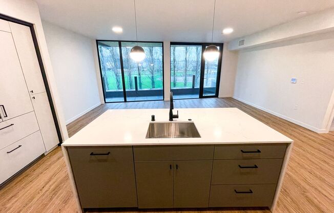 2 beds, 2 baths, 1,140 sqft, $6,195, Unit 324