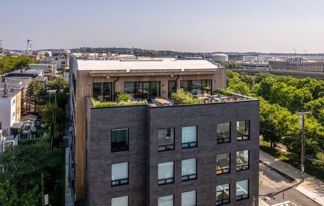 1 bed, 1 bath, 627 sqft, $3,500, Unit 533