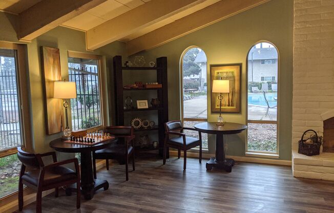 1 bed, 1 bath, 605 sqft, $1,200, Unit B40