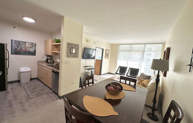 1 bed, 1 bath, $2,750