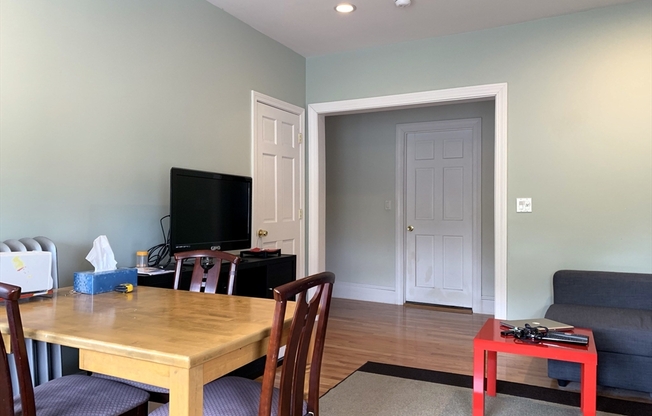 125 PARK DR