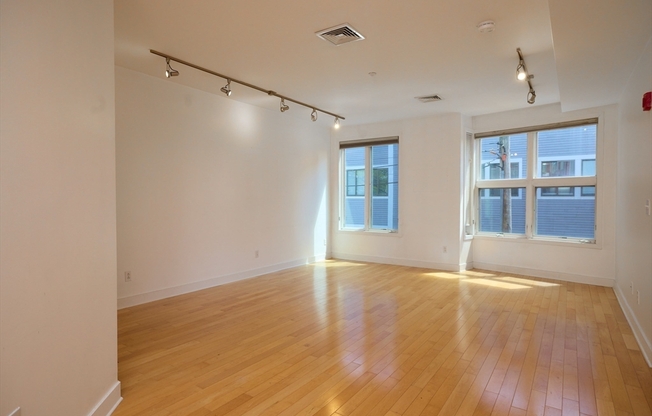 24 Bay State Rd Unit 5