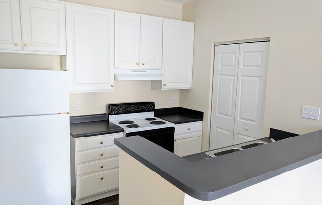 2 BR end unit in Davidson