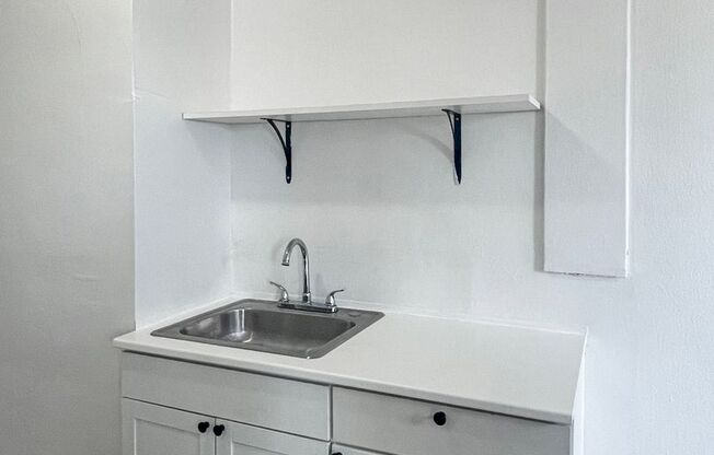 1 bed, 1 bath, 535 sqft, $1,090, Unit 103