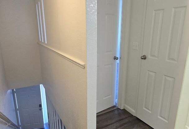 1 bed, 1 bath, 850 sqft, $1,330, Unit 3430-46