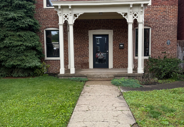 263 N LIMESTONE ST