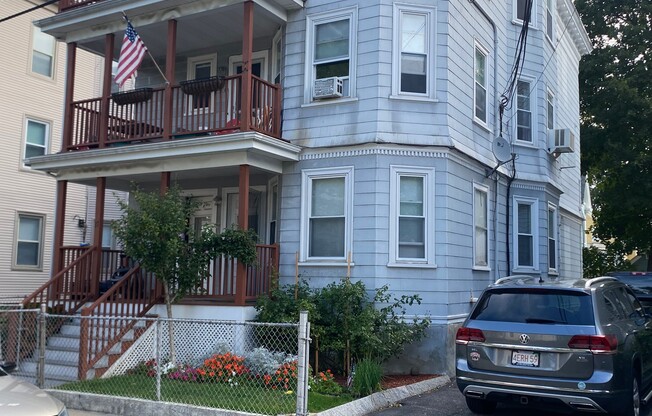 27 MONTFERN AVE