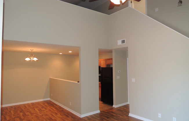 2 bed, 2 bath, 2 car garage townhouse plus loft in N. Knoxville