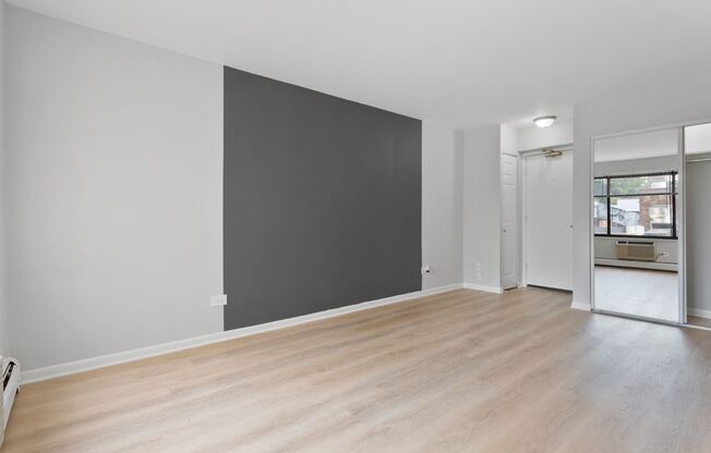 Studio, 1 bath, 275 sqft, $1,400, Unit 347