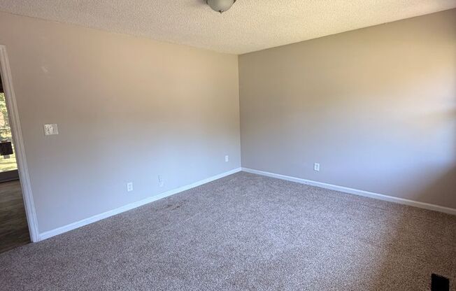 Spacious 3 bedroom 2 bathroom house