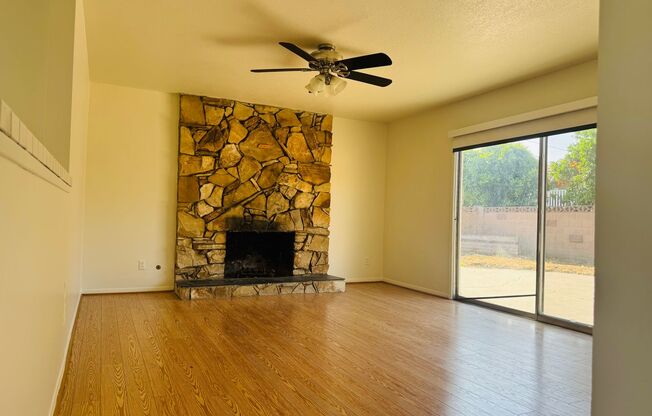 3 bedroom, pet ok, AC!