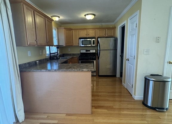 2 beds, 1.5 baths, 1,059 sqft, $2,600, Unit 1