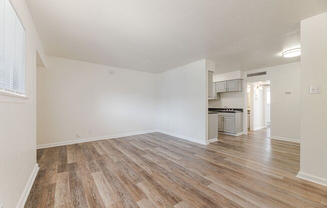 2 beds, 1 bath, 900 sqft, $829, Unit 229-I