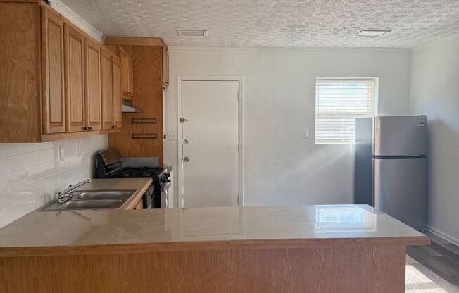 Beautifully renovated LARGE 2 bedroom 1 bath apartment located in Morningside Neighborhood! FREE MONTH RENT PROMO!