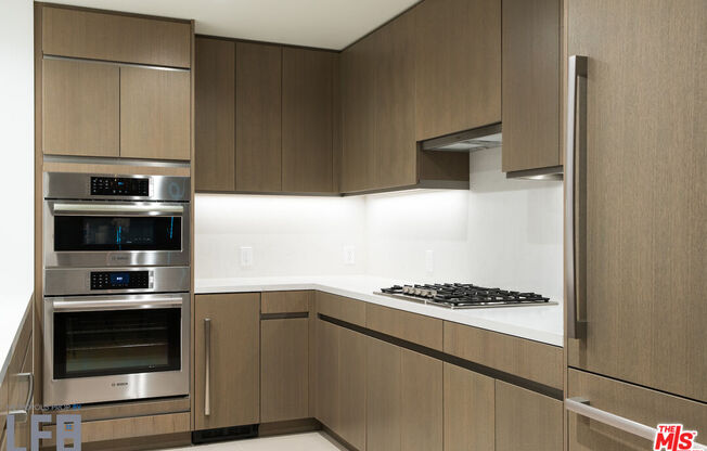 2 beds, 2.5 baths, 1,720 sqft, $7,000, Unit 2806