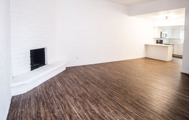 1 bed, 1 bath, 880 sqft, $1,210, Unit 07D