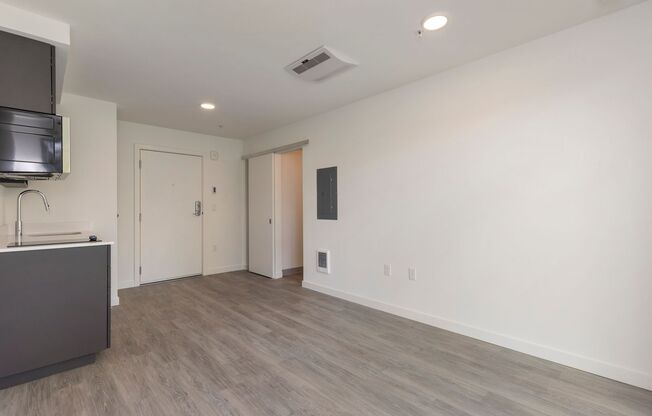 Studio, 1 bath, 249 sqft, $1,097, Unit 305 MFTE