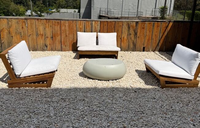 1 bed, 1 bath, 700 sqft, $1,525, Unit Unit 306 (Loft)