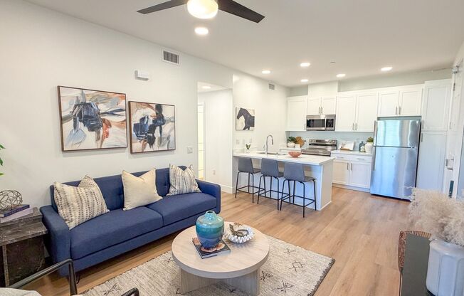 2 beds, 2 baths, 725 sqft, $2,745, Unit 2305