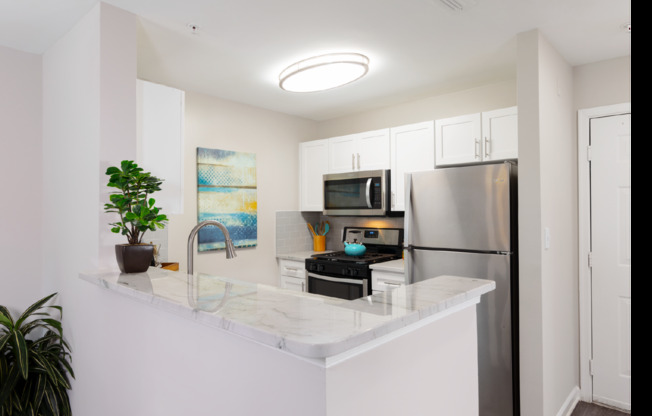 2 beds, 2 baths, 1,093 sqft, $2,450, Unit 141RT-402