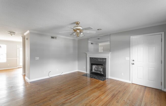 Large 2 Bedroom 1.5 Bath in Hixson