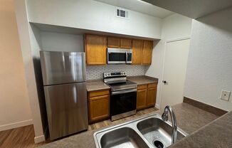 1 bedroom, 1 bathroom condo located in the gated community of SW Las Vegas.
