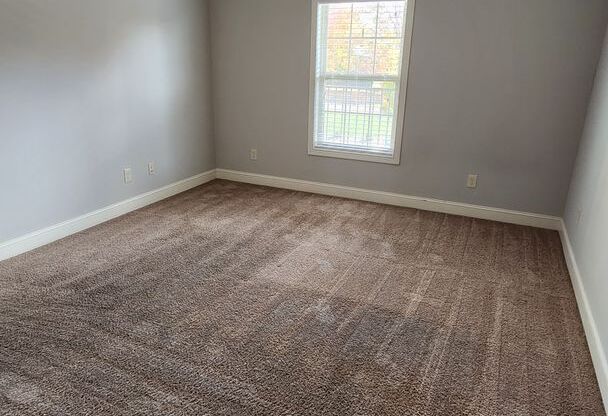 1 bed, 1 bath, 848 sqft, $775, Unit 05