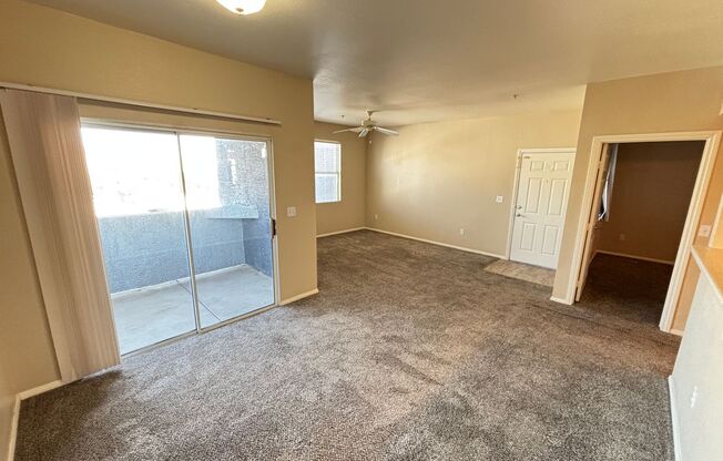 2 beds, 2 baths, $1,295, Unit UNIT 2080