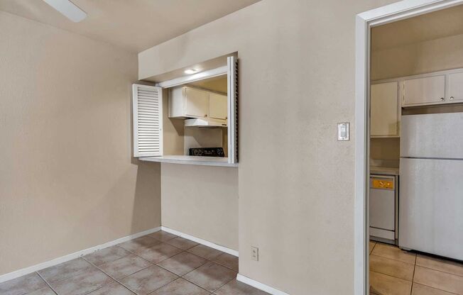 1 bed, 1 bath, 723 sqft, $890, Unit D23