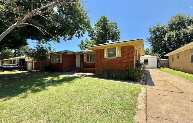 4208 NW 21 ST
