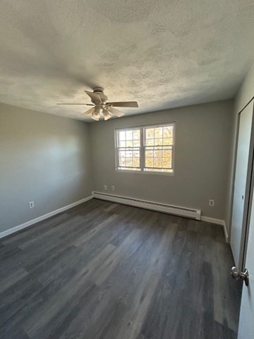 2 beds, 1 bath, 800 sqft, $2,200, Unit 18