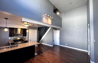 2 beds, 1 bath, $2,195, Unit 4