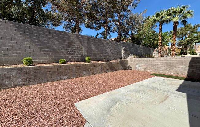 Gorgeous 3Bed/2.5Bath, 2-Story home located in Summerlin