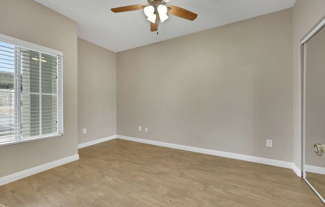 3 beds, 2 baths, $1,800, Unit UNIT 124