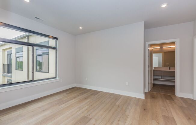 2 beds, 2 baths, 1,010 sqft, $4,300, Unit Apt # 502