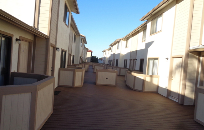 2 beds, 1.5 baths, $2,570, Unit 1348 D