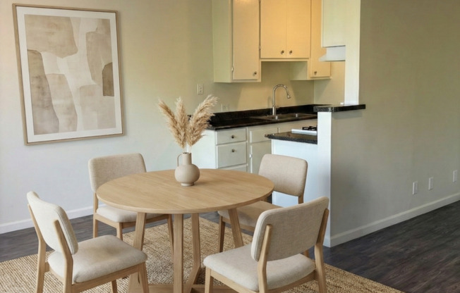 4112 Grand View Blvd